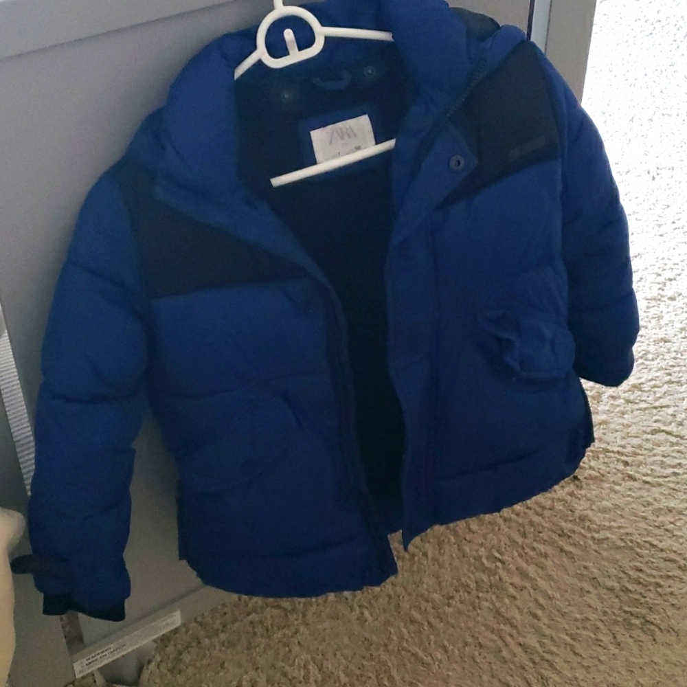 Zara Puffer Jacket Hooded